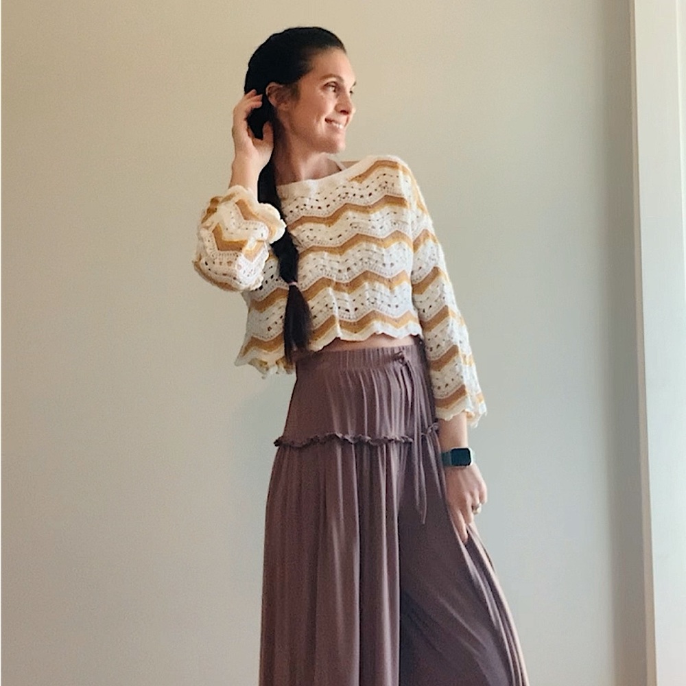 Knit cropped sweater